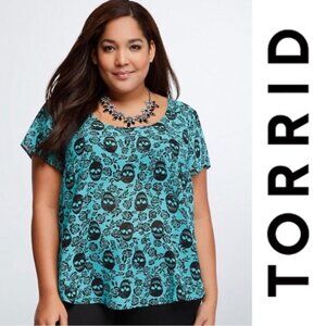 Torrid | Blue & Black Skull Print Chiffon Short Sleeve Blouse | Size 0